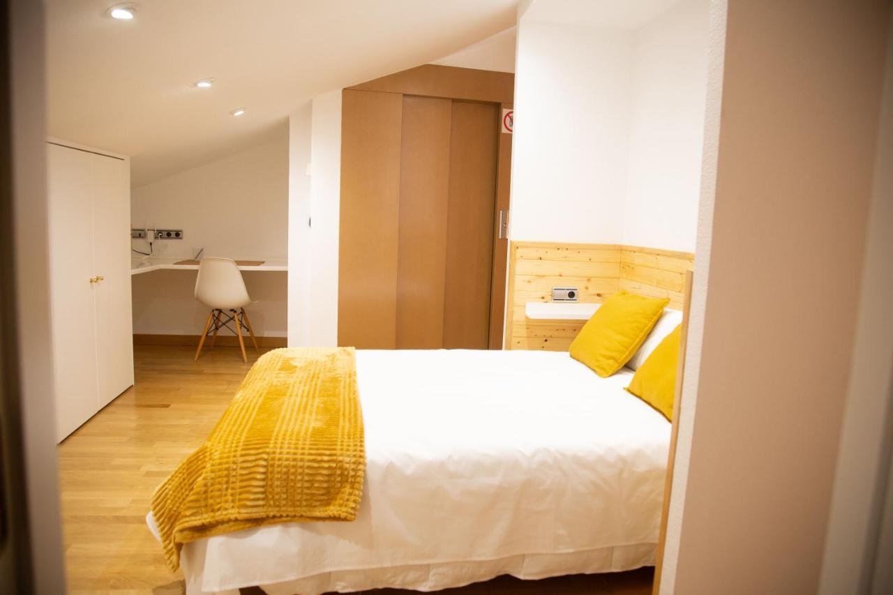 Rajabai Apartment Almansa Exterior photo