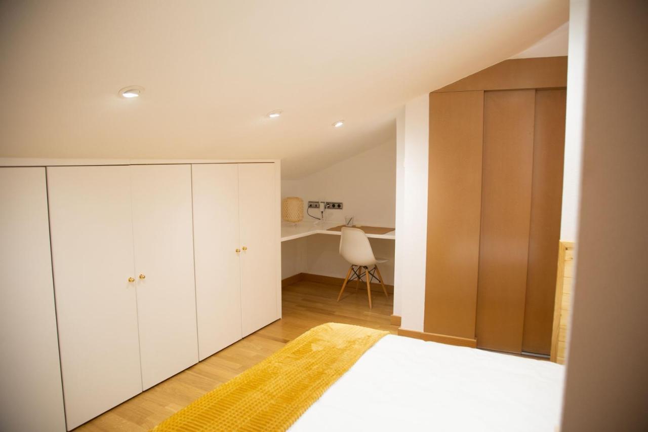 Rajabai Apartment Almansa Exterior photo