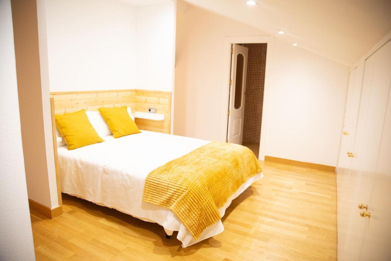 Rajabai Apartment Almansa Exterior photo